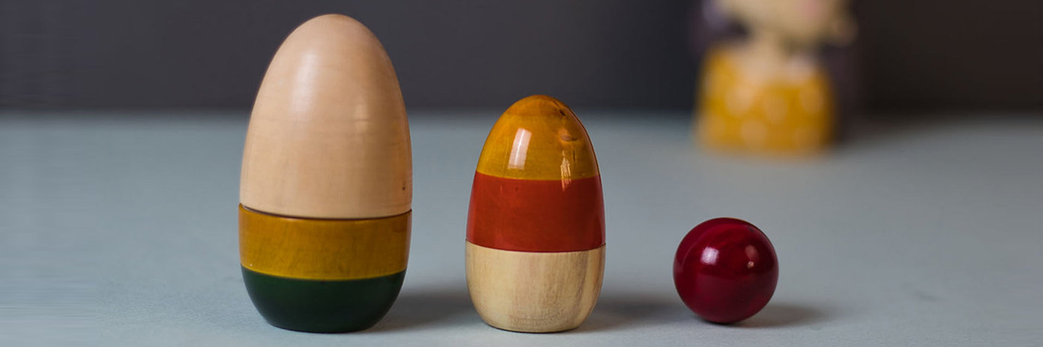 Wooden Nesting Eggs by The Toy Trunk – handmade wooden toy set made from neem wood for object permanence, size & shape learning