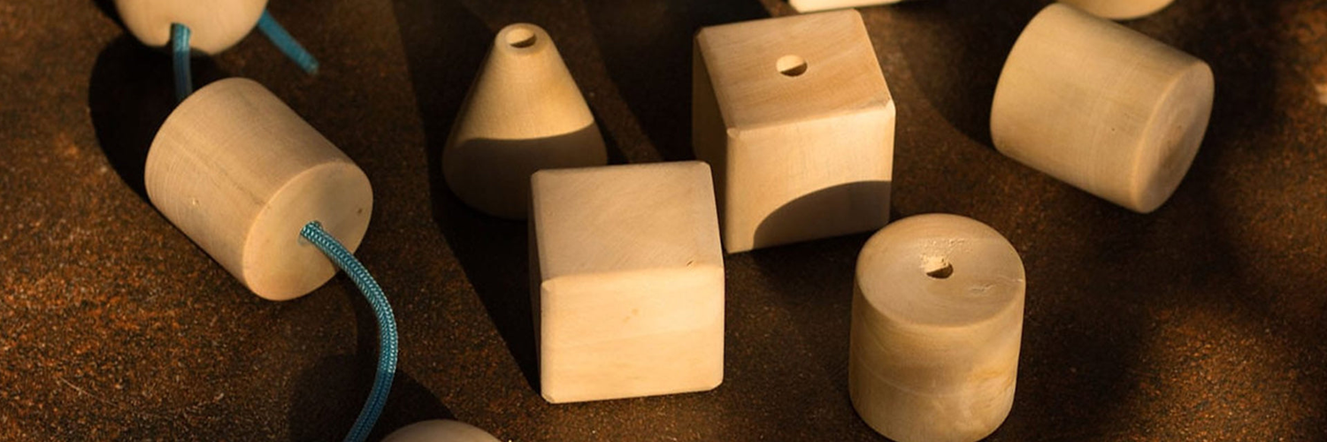 Wooden Lacing Beads by The Toy Trunk – Montessori-inspired wooden lacing toy & wooden threading toy for toddlers developing fine motor & sensory skills