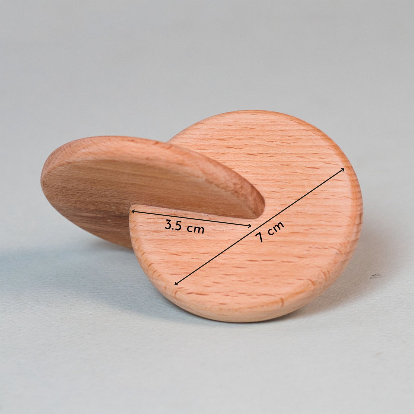 Wooden interlocking disc measurement details for babies.
